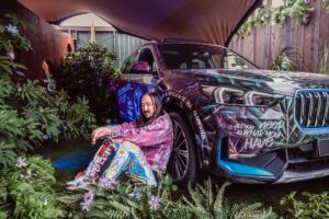 Leia mais sobre o artigo Novo BMW iX1 faz sua estreia no Festival de música eletrônica Tomorrowland