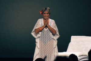 Leia mais sobre o artigo Susana Vieira chega a Goiânia com a peça “Uma Shirley Qualquer”, uma correalização do Sesc Goiás