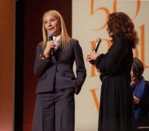 Leia mais sobre o artigo Veuve Clicquot realiza Bold Woman Award com Gwyneth Paltrow