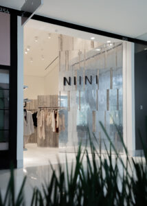 Leia mais sobre o artigo Carol Celico inaugura primeira loja física de sua marca, NIINI, no JK Iguatemi