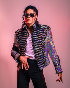 Leia mais sobre o artigo Rodrigo Teaser se apresenta em Goiânia com Tributo a Michael Jackson