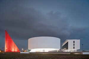 Leia mais sobre o artigo <em>João Niemeyer vem à Goiânia para conhecer projetos do Governo de Goiás</em>