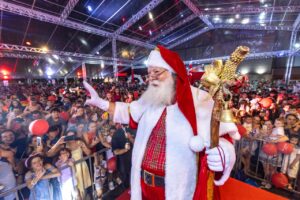 Leia mais sobre o artigo <strong>Natal Flamboyant tem início dia 5 de novembro, quando Papai Noel chega de helicóptero  </strong>