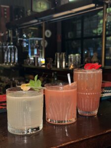 Leia mais sobre o artigo Cão Véio Goiânia traz drinks refrescantes para o verão