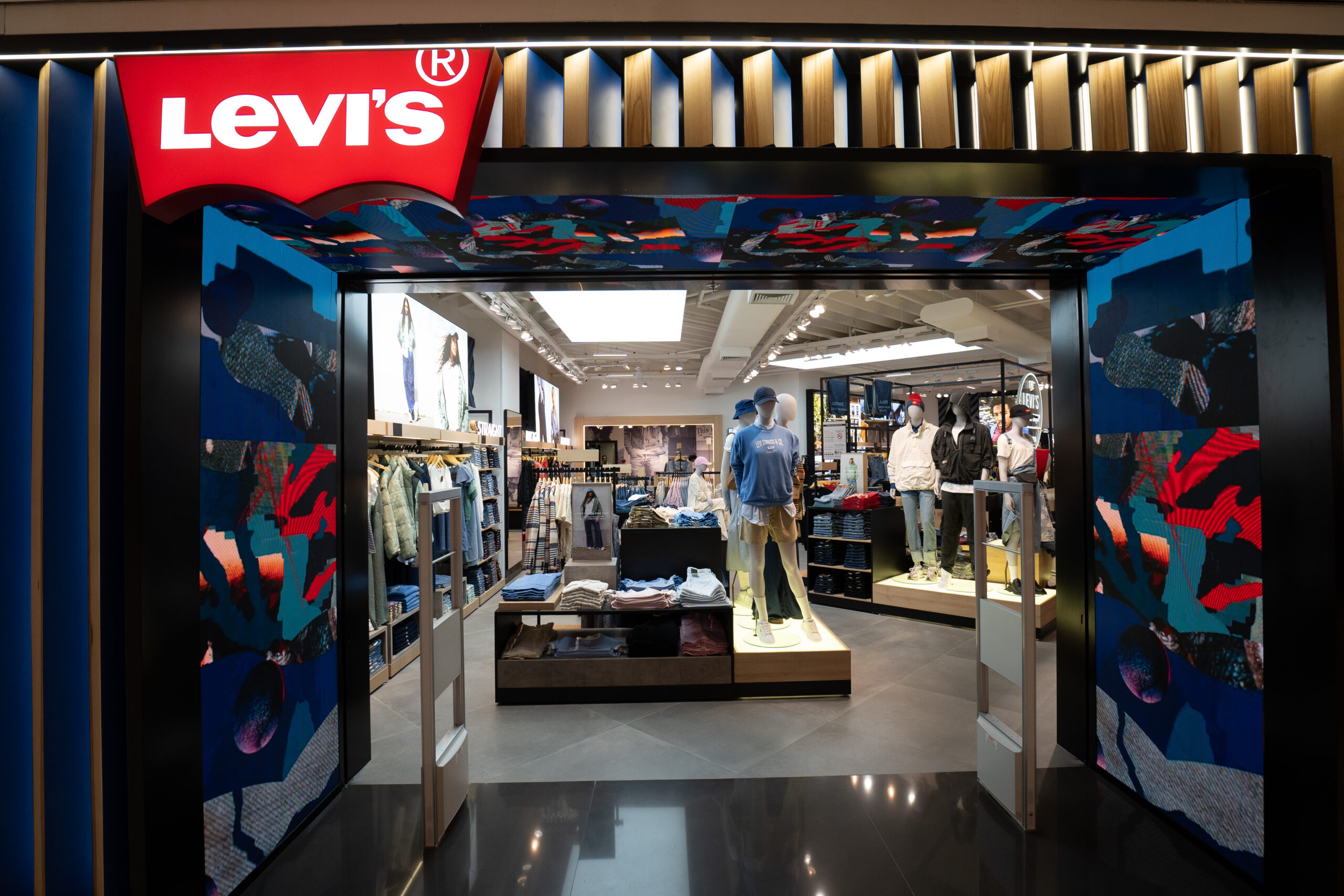 Você está visualizando atualmente Levi’s reinaugura loja conceito no Morumbi Shopping que reflete momento atual da marca no Brasil
