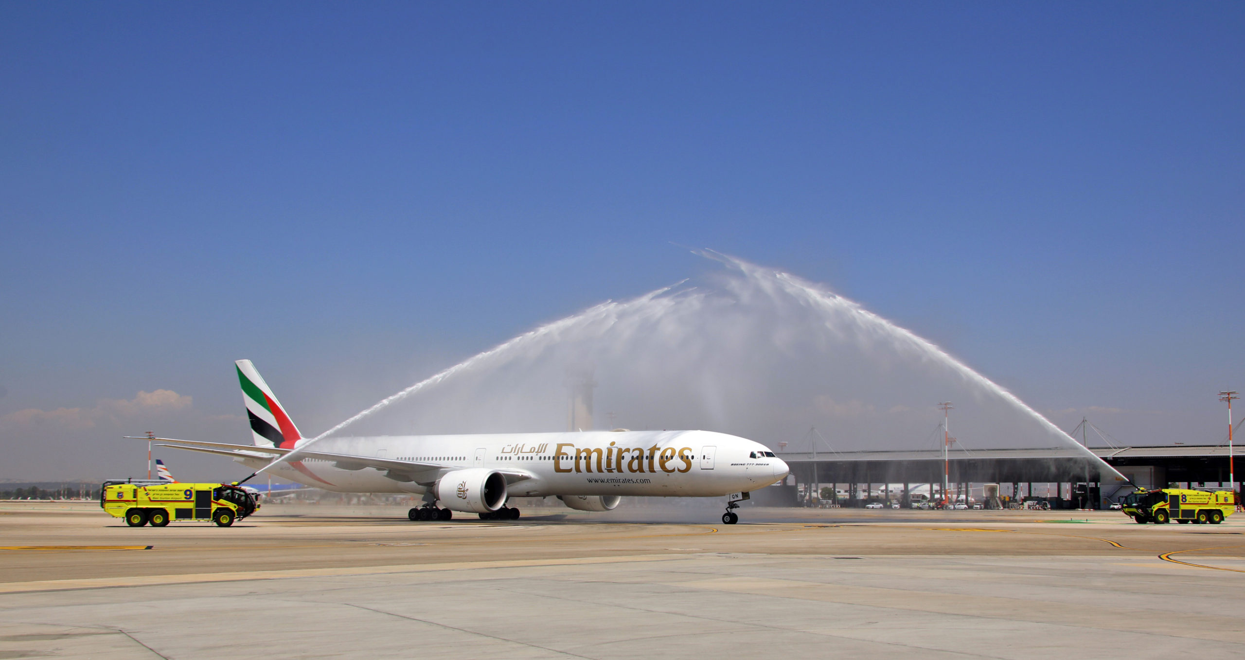 No momento, você está visualizando Emirates chega a Tel Aviv