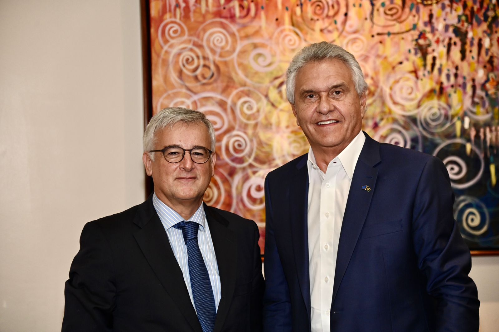 No momento, você está visualizando Caiado recebe embaixador da União Europeia no Palácio das Esmeraldas