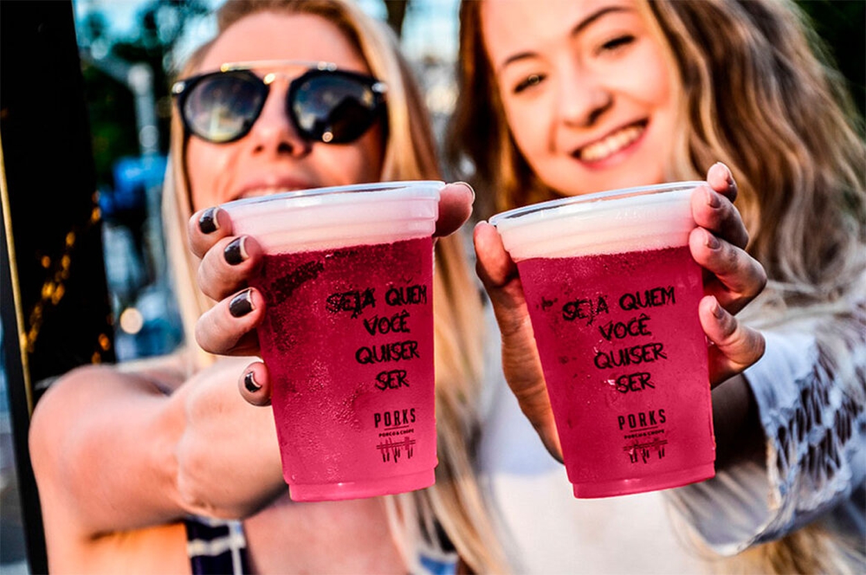 No momento, você está visualizando Outubro Rosa: Rede de pubs vai comercializar 50 mil litros de Chope Rosa com valor revertido