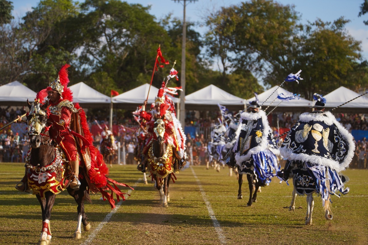 No momento, você está visualizando Após 70 anos, Cavalhadas voltam a ser realizadas na cidade de Goiás