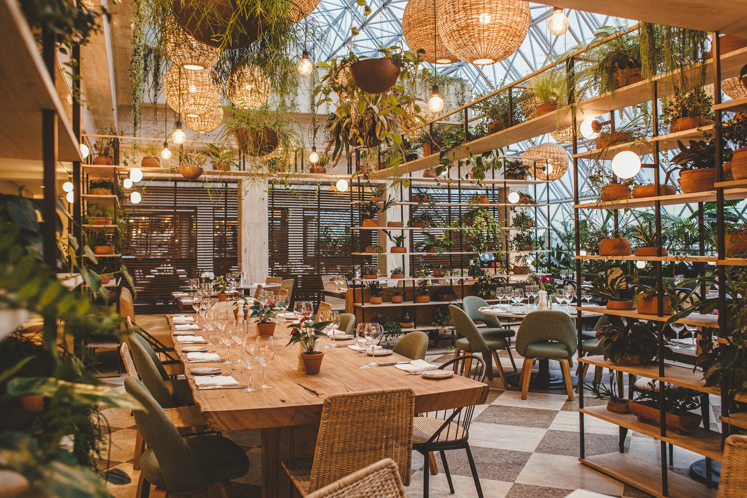 Você está visualizando atualmente Chef Raul Vieira assume a cozinha do Terraço Jardins e apresenta novas criações que chegam ao menu