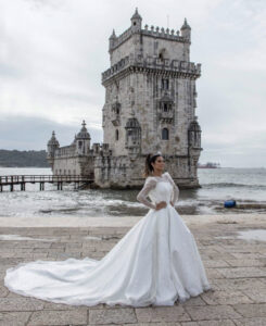 Leia mais sobre o artigo Fabiana Barcellos clicada em Lisboa com look Maisa Gouveia