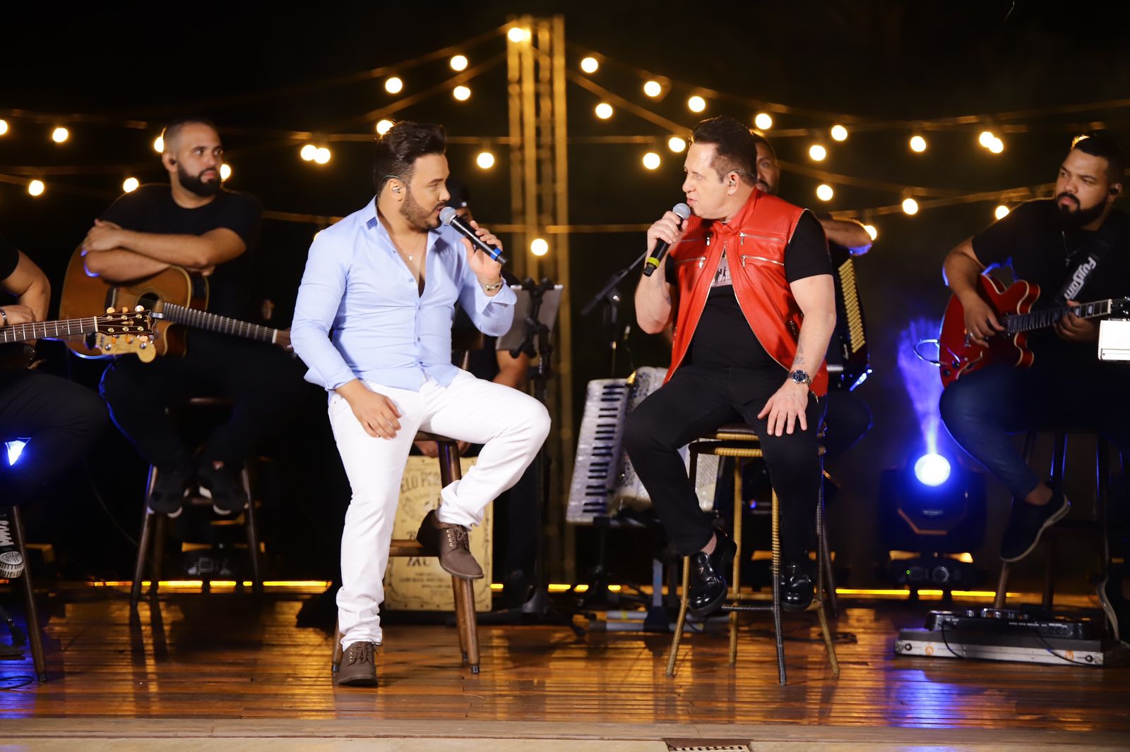 No momento, você está visualizando Marrone grava vídeo em resenha e surpreende com a qualidade vocal; porque desligam o microfone do Coronel?