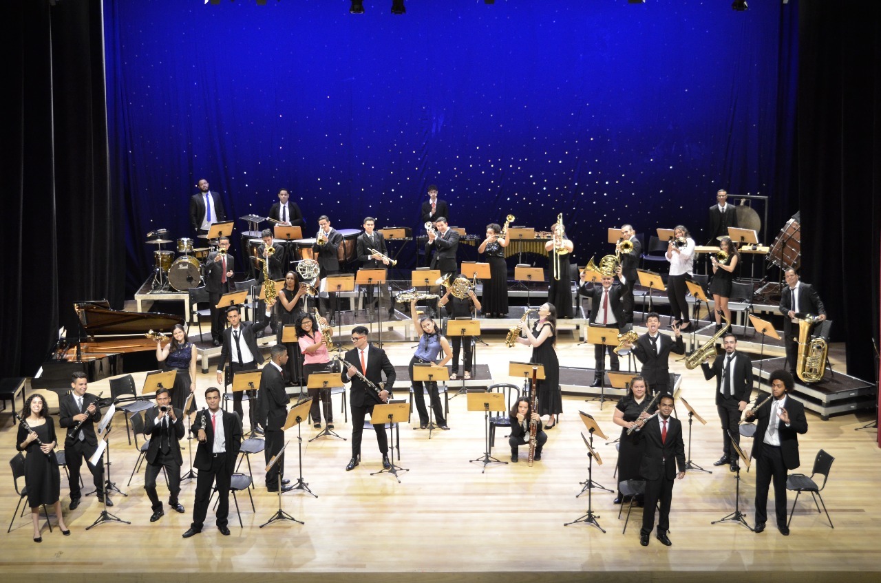 No momento, você está visualizando Pianista ucraniana é convidada para concerto de Natal no Basileu França