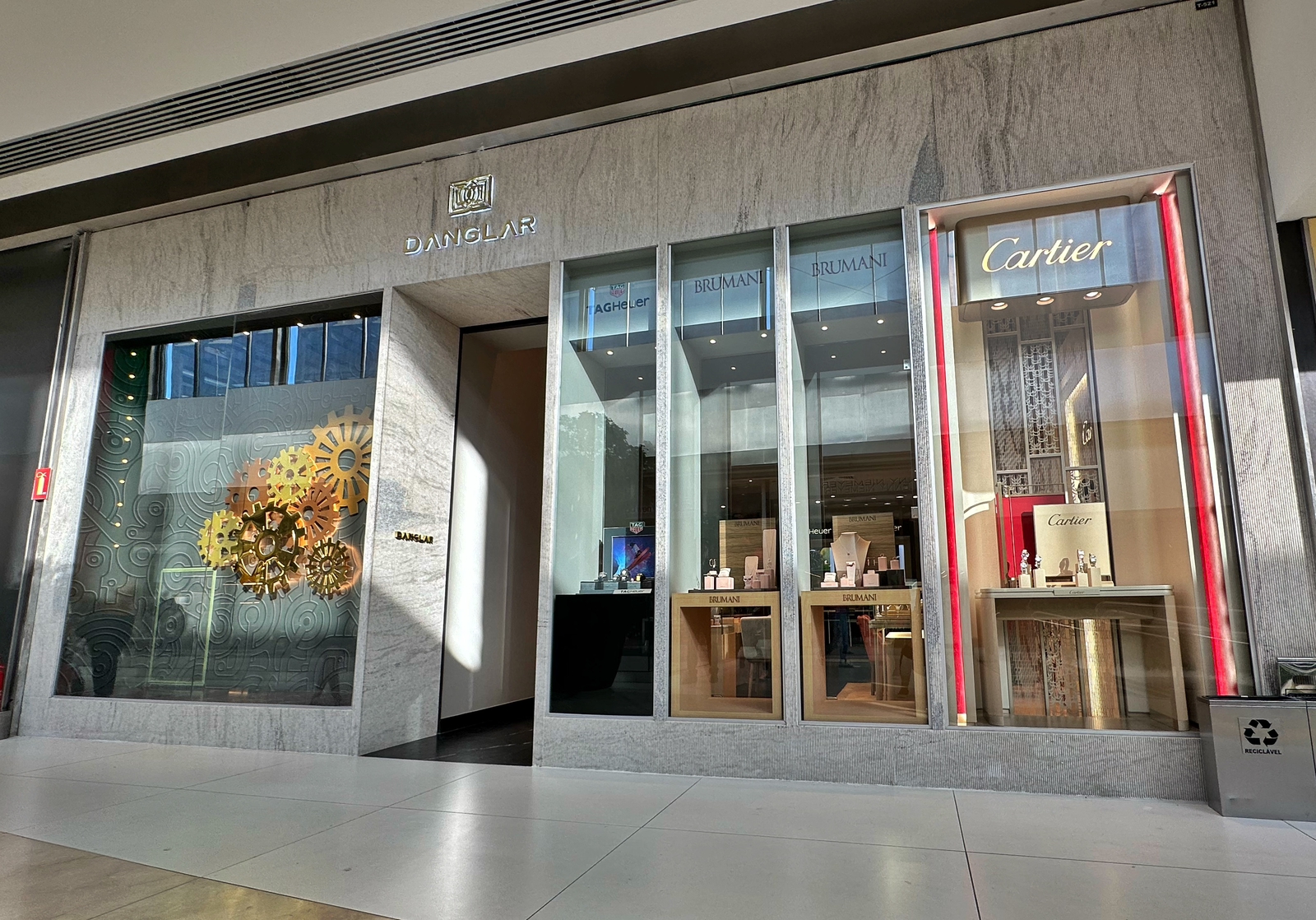 No momento, você está visualizando Danglar Luxury Store inaugura nova loja voltada às marcas Cartier, Brumani e TAGHeuer