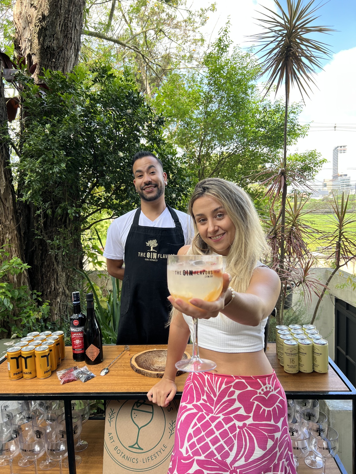 No momento, você está visualizando The Gin Flavors oferece kit com barman em casa para festas de fim de ano 
