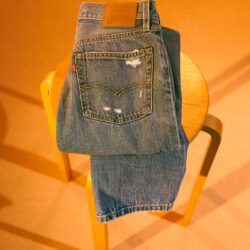 A campanha Dê o Seu Melhor de Levi’s® mostra que é possível presentear com estilo e consciência nas festas de fim de ano