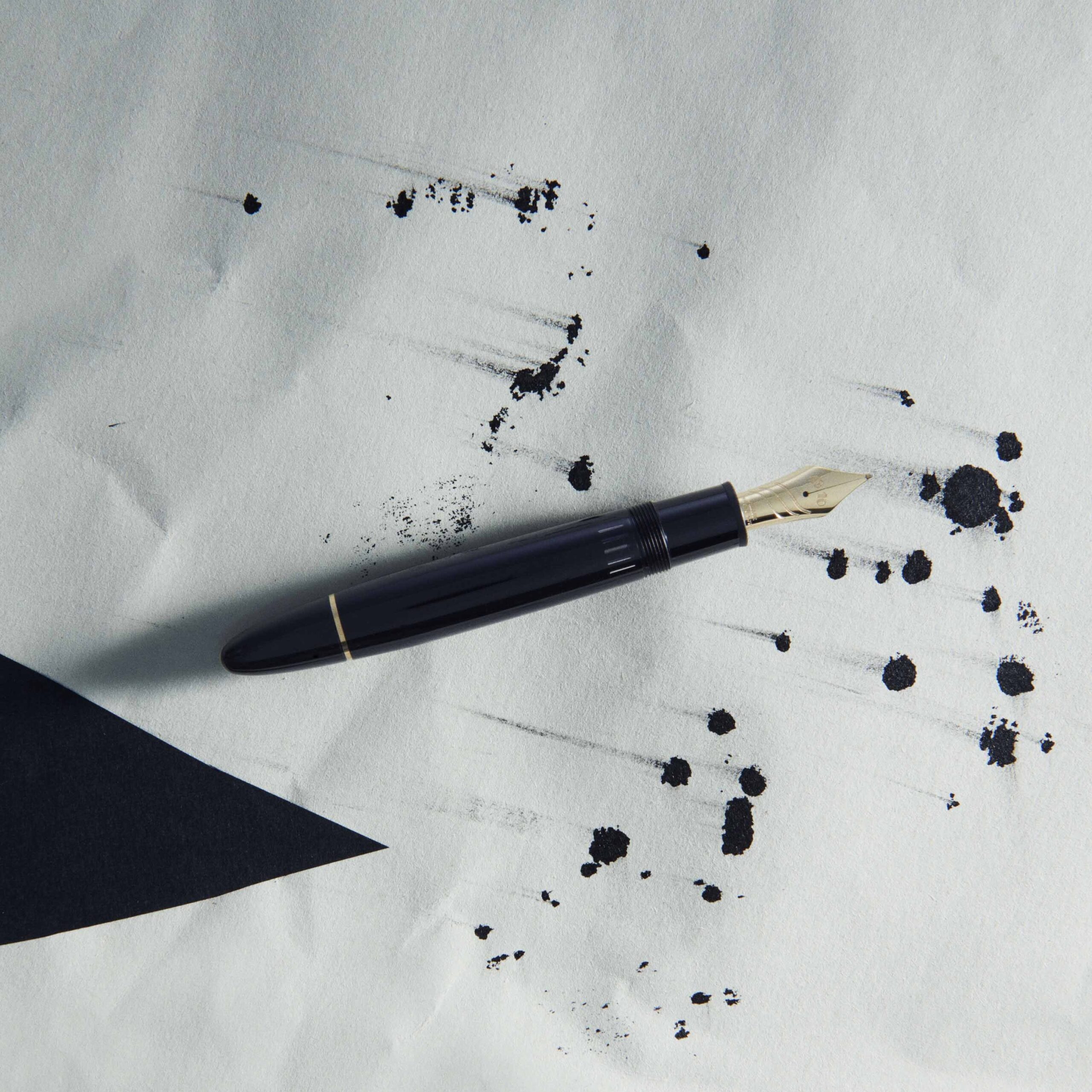 No momento, você está visualizando Montblanc Meisterstück Great Masters Calligraphy: a icônica 149 com pena curva