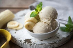 Leia mais sobre o artigo Verão saudável: Nutricionista do CEUB ensina opções nutritivas de sorvetes e sobremesas