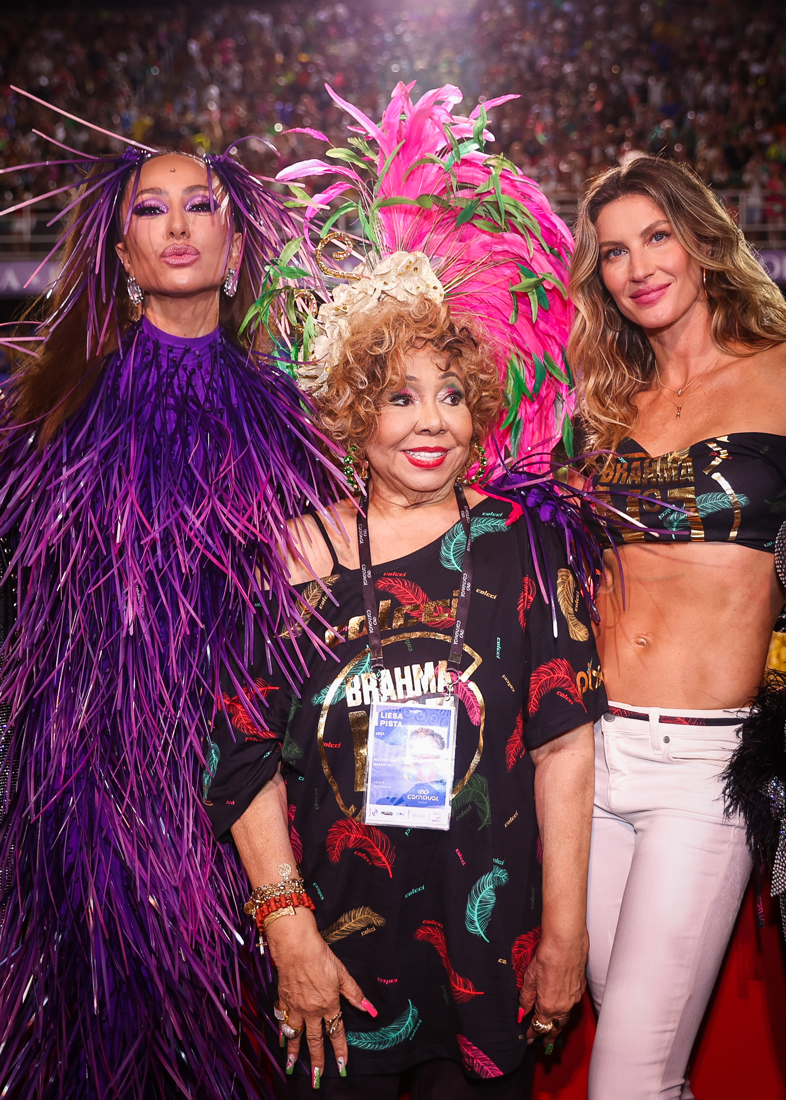 No momento, você está visualizando Sabrina Sato, Gisele Bündchen e Alcione curtem primeira noite do Camarote Brahma Nº1