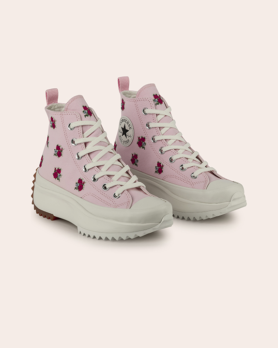 Você está visualizando atualmente Converse cria coleção em homenagem ao Dia Internacional das Mulheres