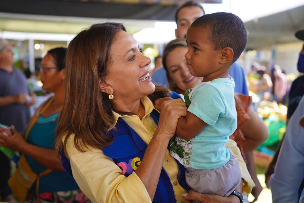 Você está visualizando atualmente Em quatro anos, Governo de Goiás investe R$ 4,5 bilhões no combate à pobreza no Estado