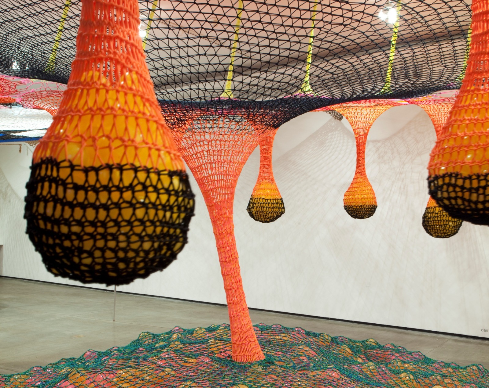 Você está visualizando atualmente Flamboyant Shopping terá obra de arte assinada pelo artista plástico contemporâneo, Ernesto Neto