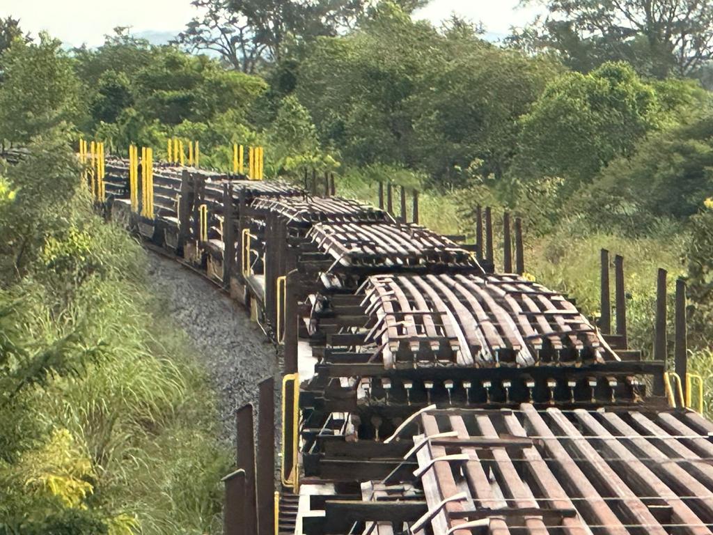 Você está visualizando atualmente Caiado acelera Sistema Ferroviário Estadual e trilhos da Fico chegam a Goiás