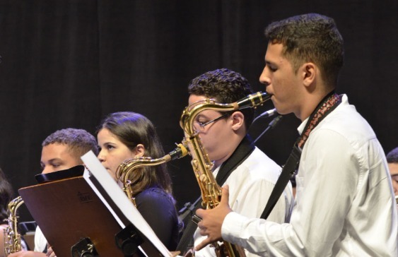 Você está visualizando atualmente Big Band e Sinfônica Jovem de Goiás fazem concerto neste domingo, 19