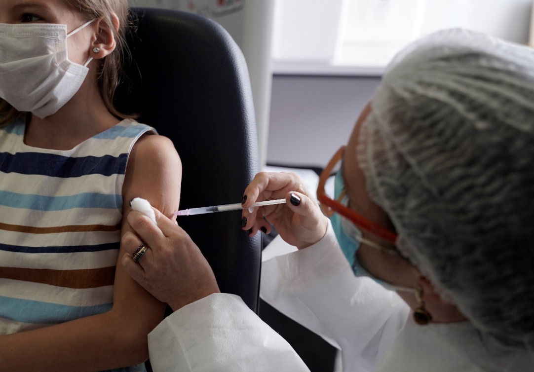 Você está visualizando atualmente Saúde alerta para notícias falsas e reforça importância da vacinação