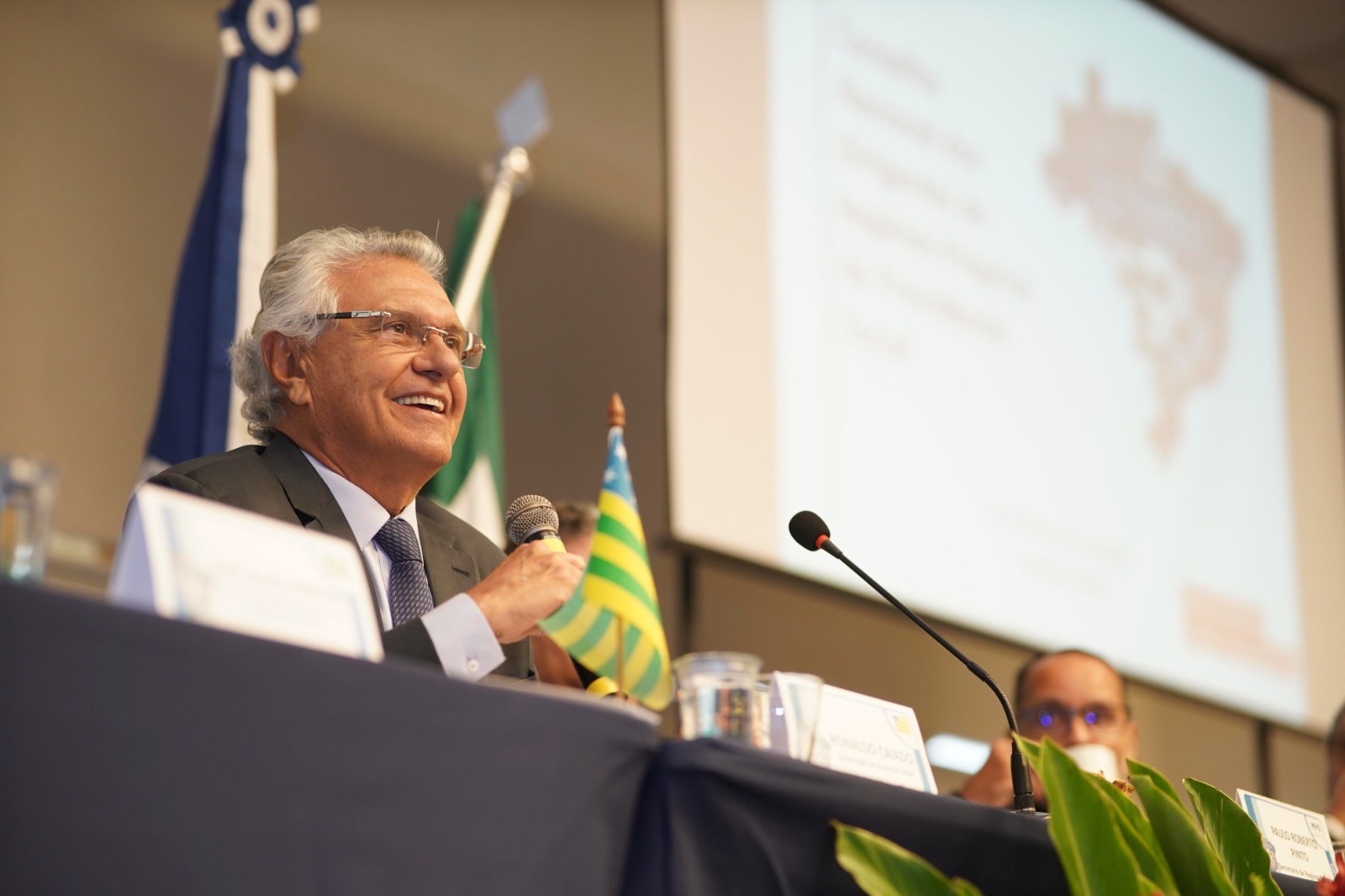 No momento, você está visualizando “Vamos avançar ainda mais”, diz Caiado na abertura de encontro nacional sobre previdência
