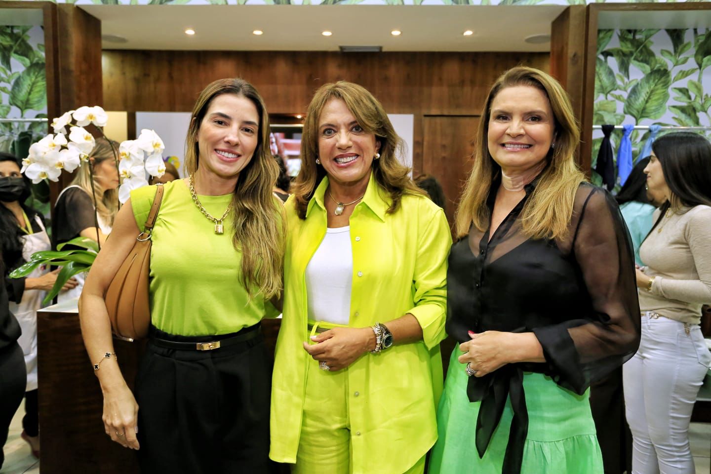 No momento, você está visualizando Gracinha Caiado inaugura loja solidária da OVG Bordados