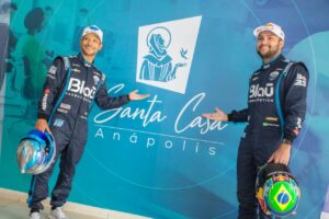 Leia mais sobre o artigo Hospital ACCG Santa Casa de Anápolis recebe visita dos pilotos de Stock Car da Blau Motor Sport