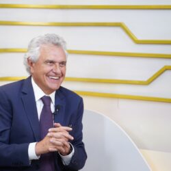 Caiado é aprovado por 72% da população goiana, mostra Real Time Big Data