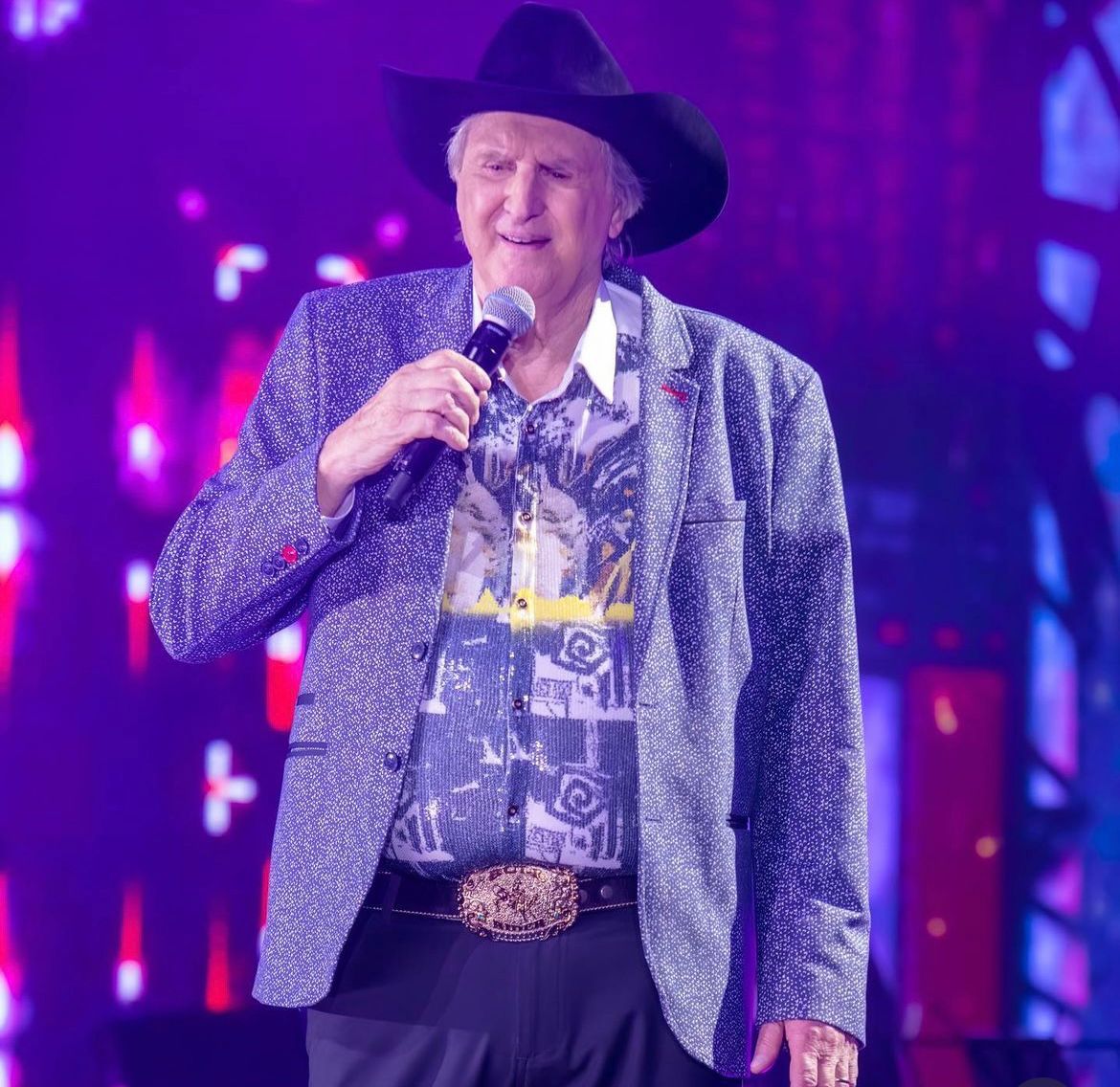 No momento, você está visualizando Sertanejo Raíz no Arena Multiplace