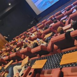 Mães e pais pagam meia entrada no CineX Cult