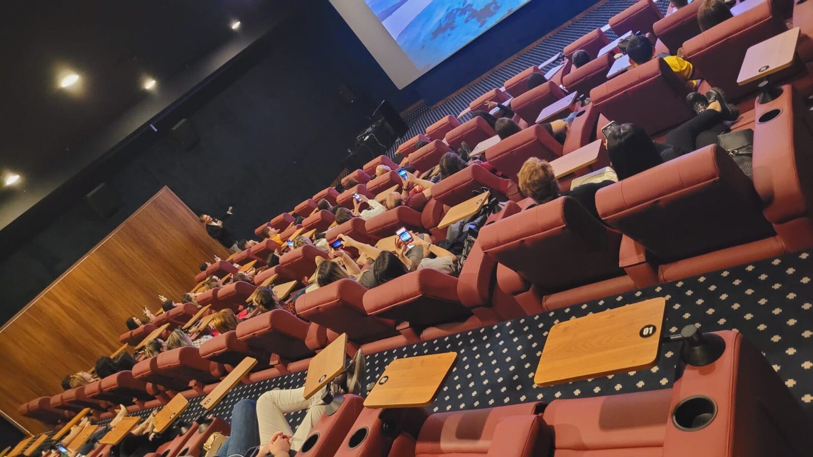 No momento, você está visualizando Mães e pais pagam meia entrada no CineX Cult