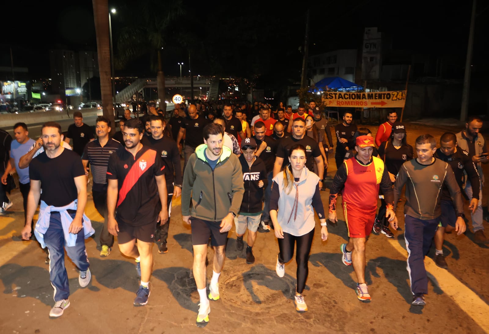 No momento, você está visualizando <em>Ao liderar Caminhada da Fé, Daniel Vilela destaca empenho do Governo de Goiás no respeito das tradições goianas</em>