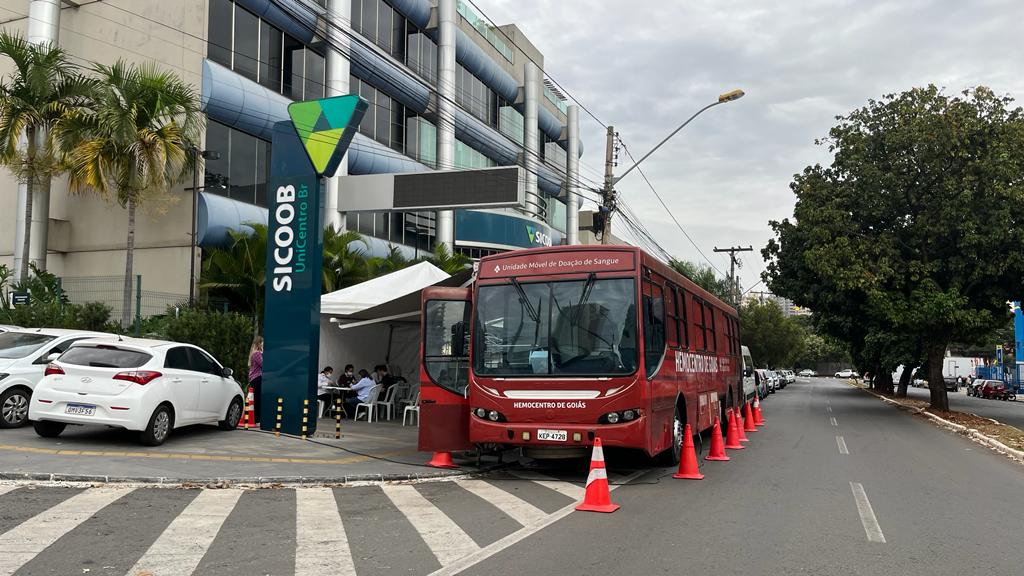 Você está visualizando atualmente Doação de Sangue: cooperados Sicoob UniCentro Br e comunidade se unem em prol da causa