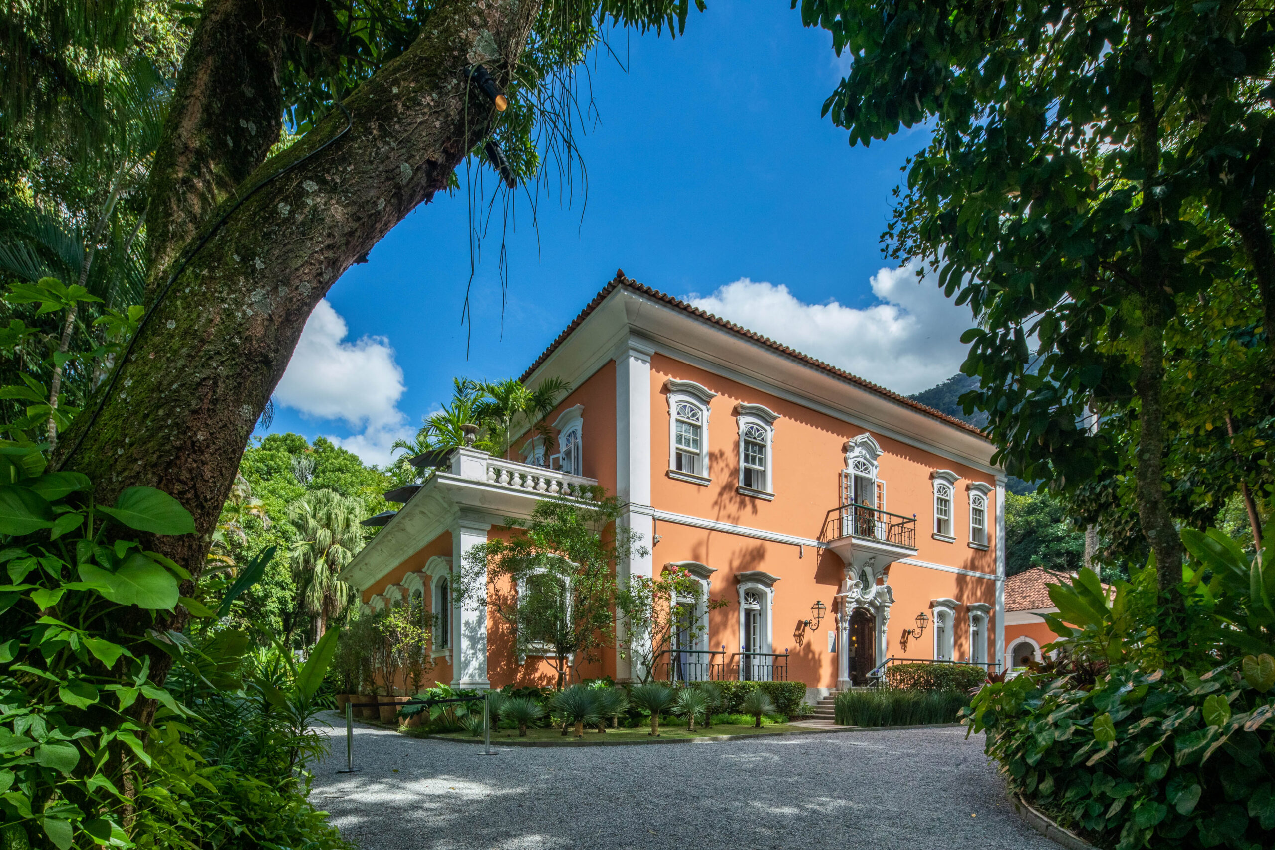 Você está visualizando atualmente CASACOR Rio volta à residência Brando Barbosa, no Jardim Botânico, com uma nova proposta, a de Hotel Boutique