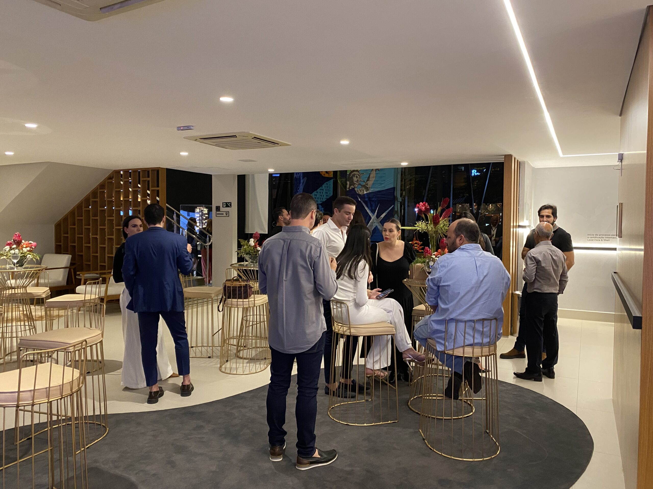 No momento, você está visualizando Médico Daniel Porto recebe personalidades na Central de Decorados da Consciente Construtora e Incorporadora