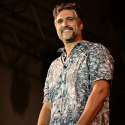 Léo Chaves está entre as atrações que movimentam o Mais Araguaia, em Aruanã