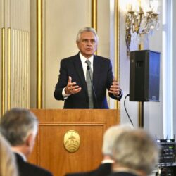 “Sem segurança pública, democracia é frágil”, destaca Caiado em encontro internacional de lideranças da América Latina