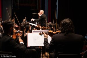 Leia mais sobre o artigo <em>Orquestra Filarmônica realiza concerto na Basílica Matriz de Campinas</em>
