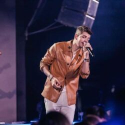 Nadson O Ferinha faz show na Arena Multiplace