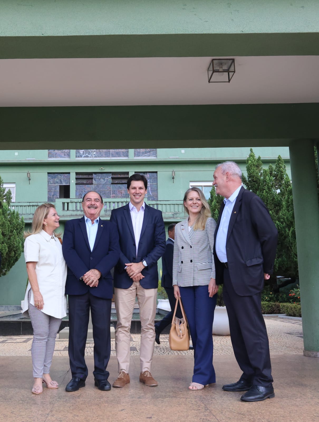 Você está visualizando atualmente <em>Em visita a Goiás, embaixadora da Dinamarca elogia trabalho do Hecad</em>