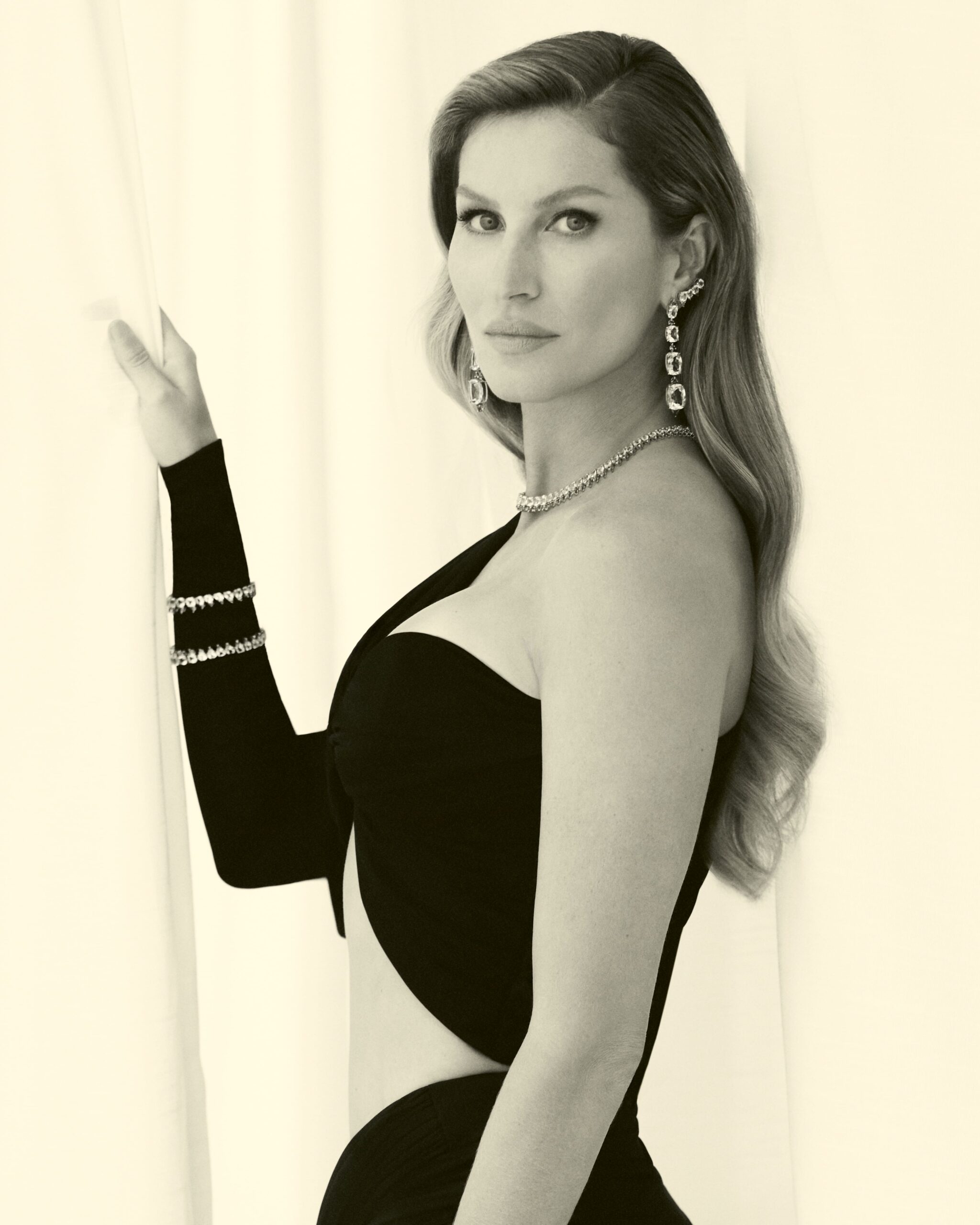 No momento, você está visualizando Vivara apresenta coleção de Natal e traz Gisele Bündchen em coreografia especial para celebração