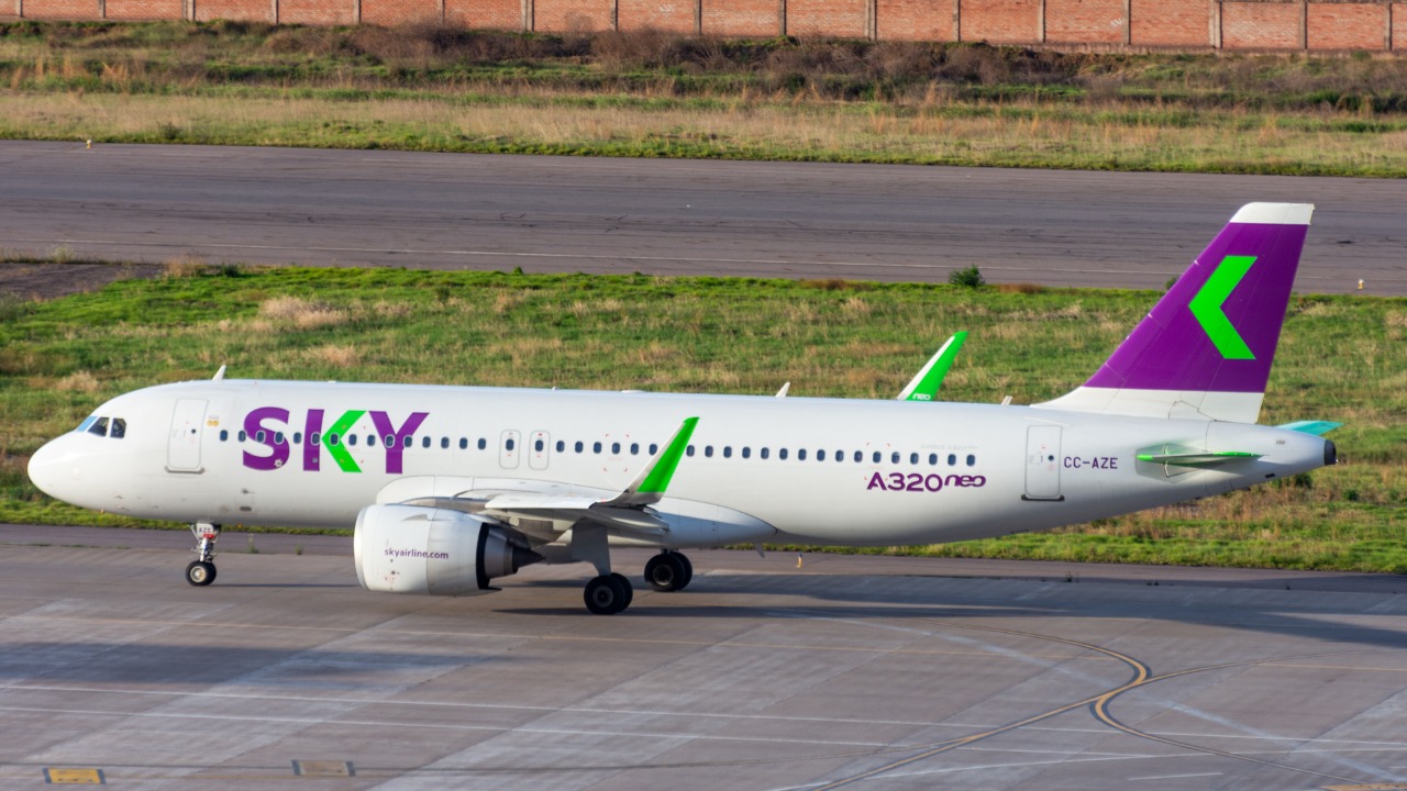 No momento, você está visualizando SKY Airline fortalece sua presença no Brasil com novos voos diretos entre Salvador e Santiago, no Chile