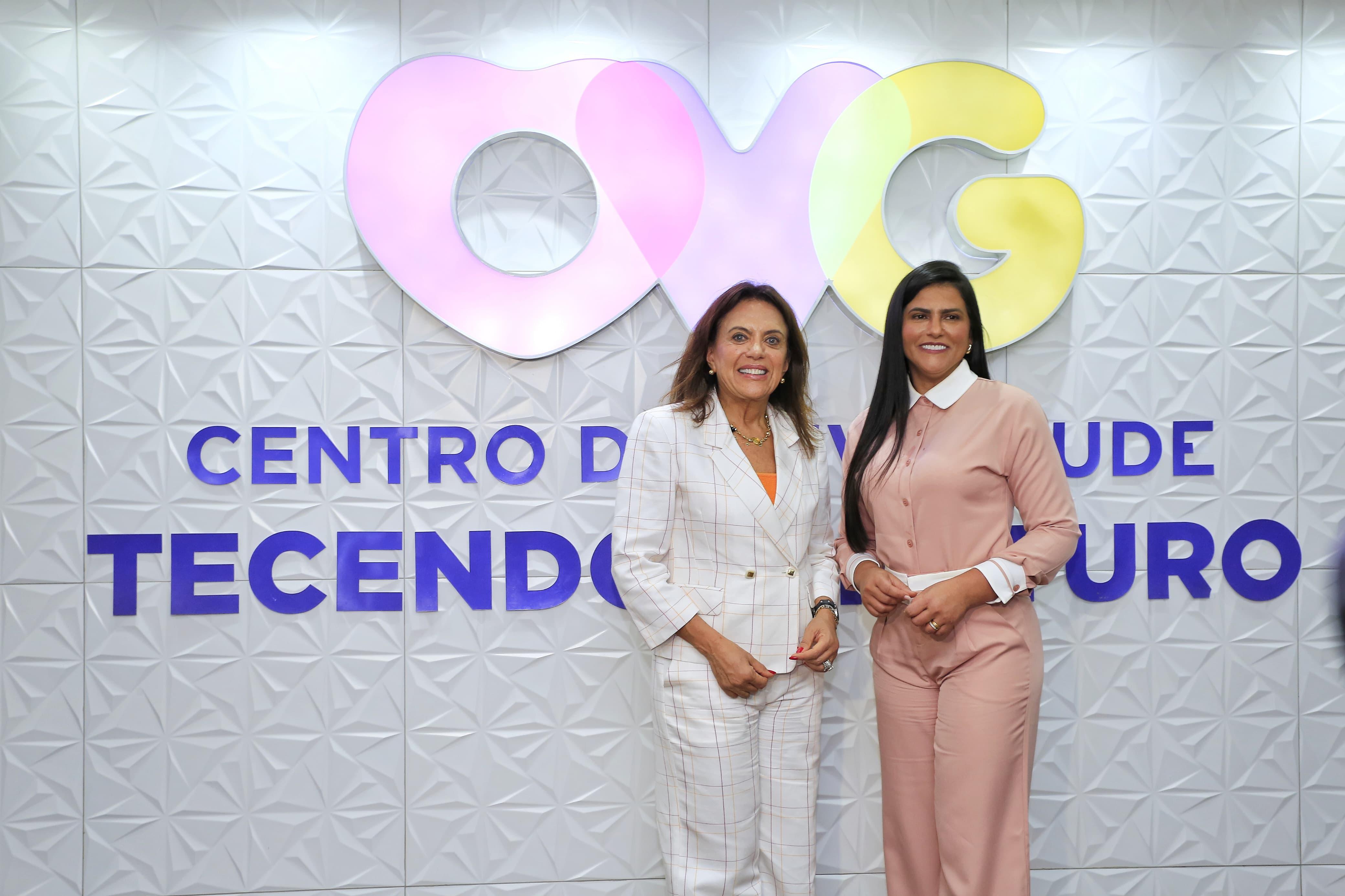 Você está visualizando atualmente <em>Gracinha Caiado apresenta ações do Goiás Social a comitiva do Governo do Tocantins</em>