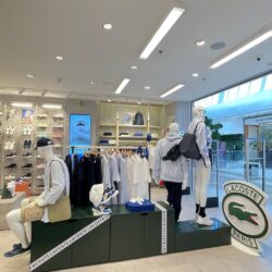 Lacoste reabre loja no shopping Flamboyant