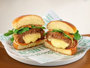 Leia mais sobre o artigo Abbraccio apresenta sanduíche com toque italiano no cardápio